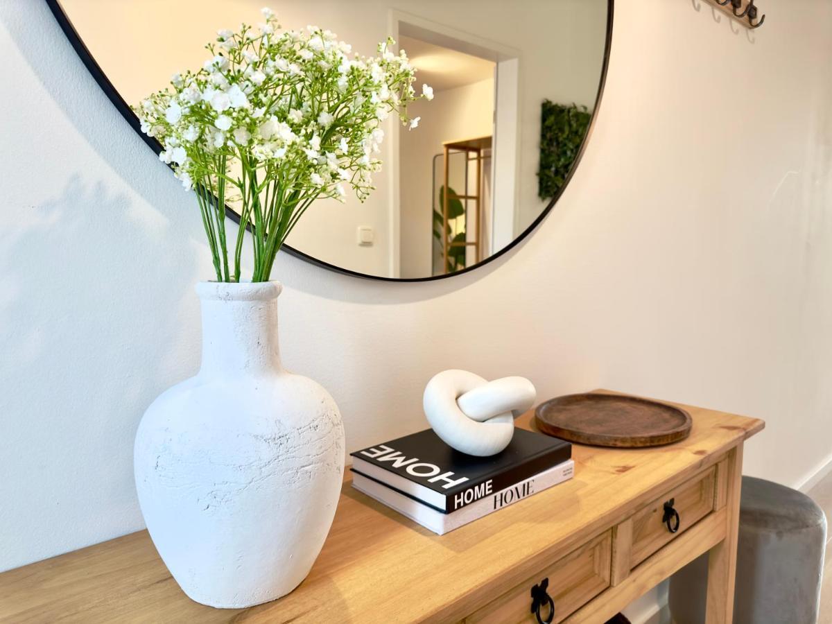 Flair Apartments Vorarlberg - Stilvolles Wohnen Nahe Bodensee & Alpen - Kueche, Balkon & Gratis Parkplatz Bregenz Ngoại thất bức ảnh