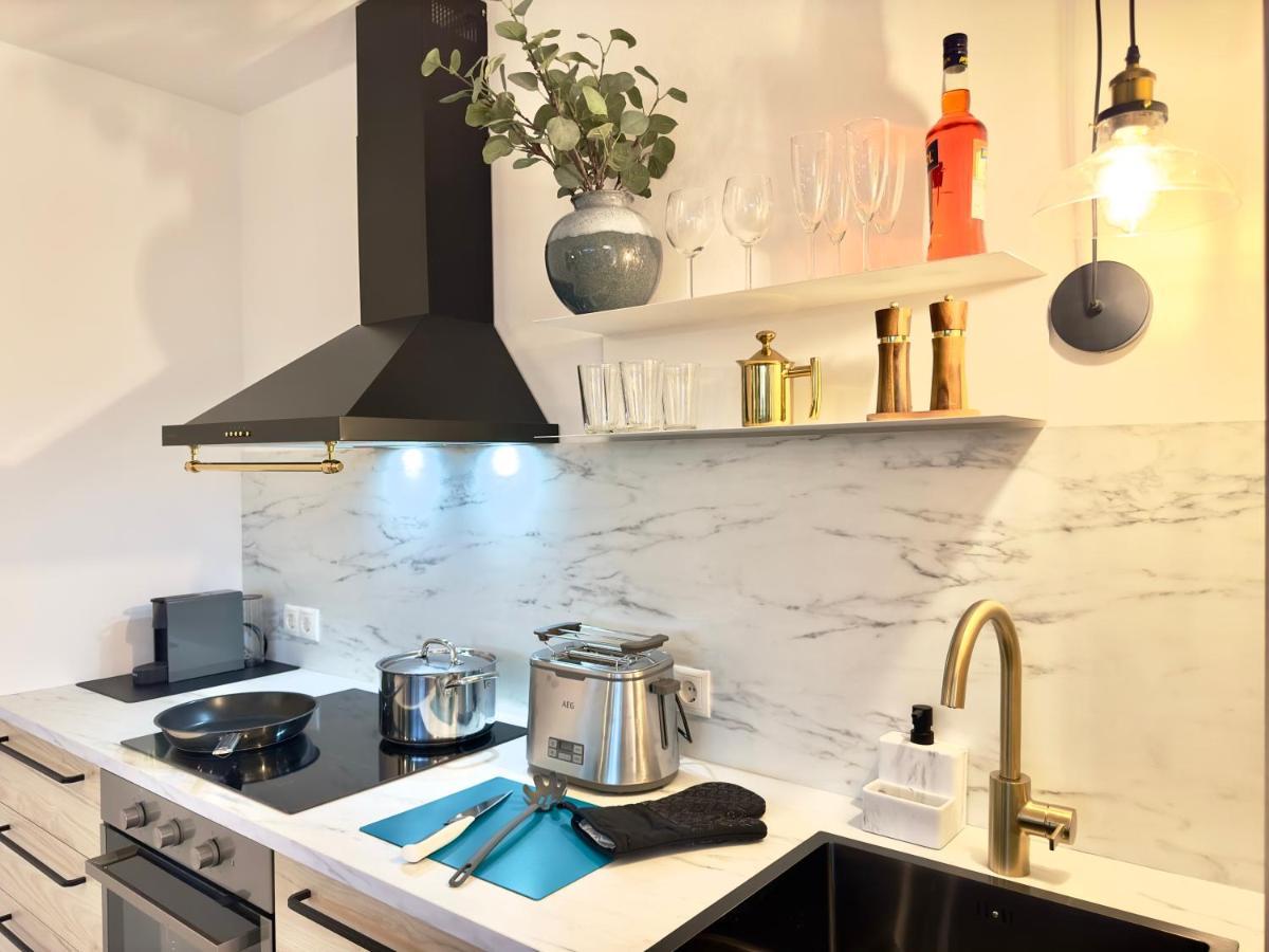 Flair Apartments Vorarlberg - Stilvolles Wohnen Nahe Bodensee & Alpen - Kueche, Balkon & Gratis Parkplatz Bregenz Ngoại thất bức ảnh