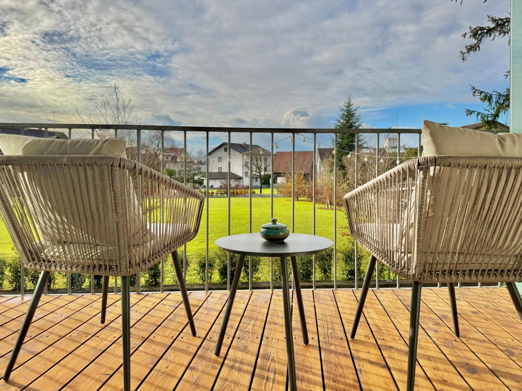 Flair Apartments Vorarlberg - Stilvolles Wohnen Nahe Bodensee & Alpen - Kueche, Balkon & Gratis Parkplatz Bregenz Ngoại thất bức ảnh