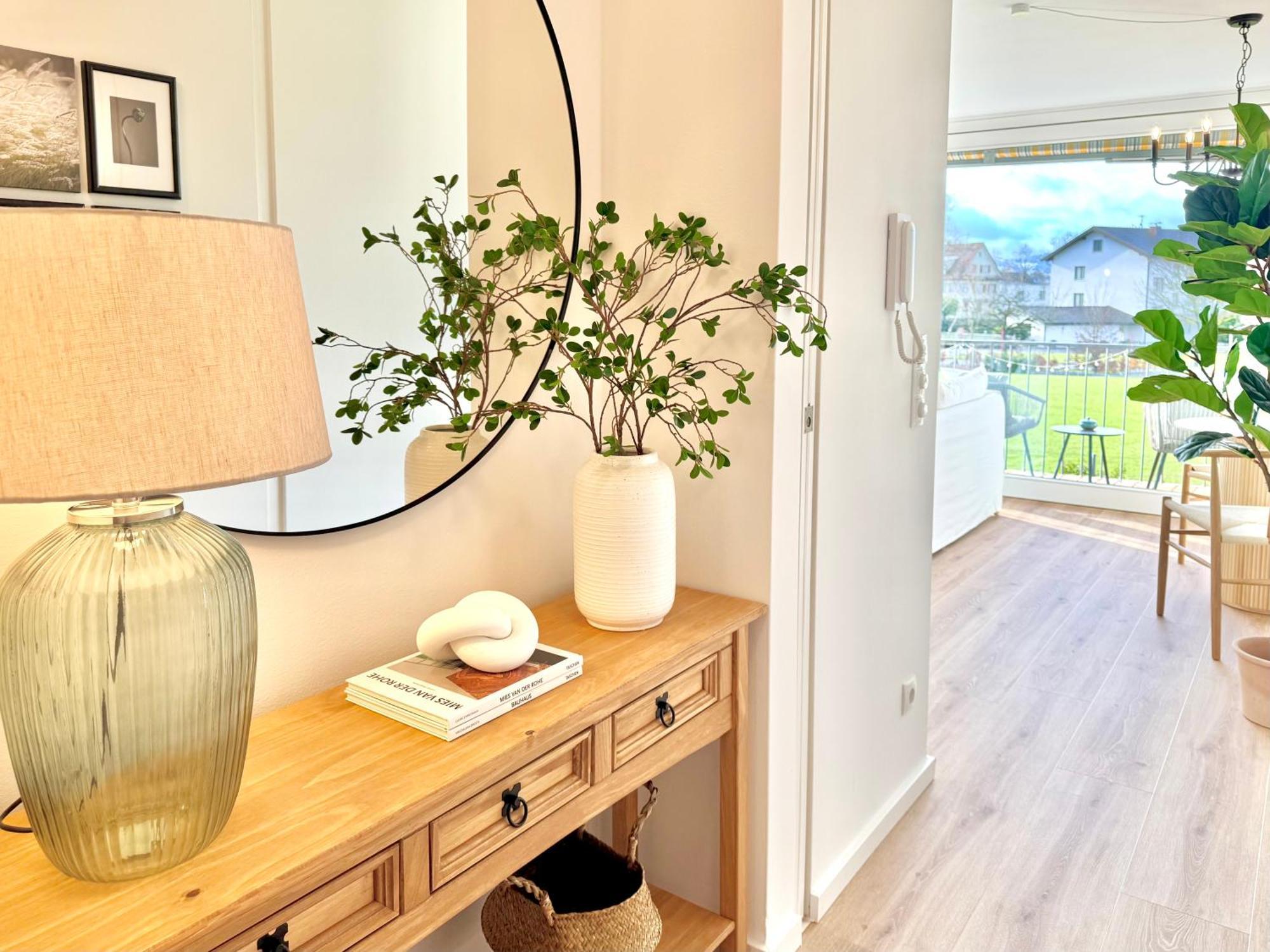 Flair Apartments Vorarlberg - Stilvolles Wohnen Nahe Bodensee & Alpen - Kueche, Balkon & Gratis Parkplatz Bregenz Ngoại thất bức ảnh