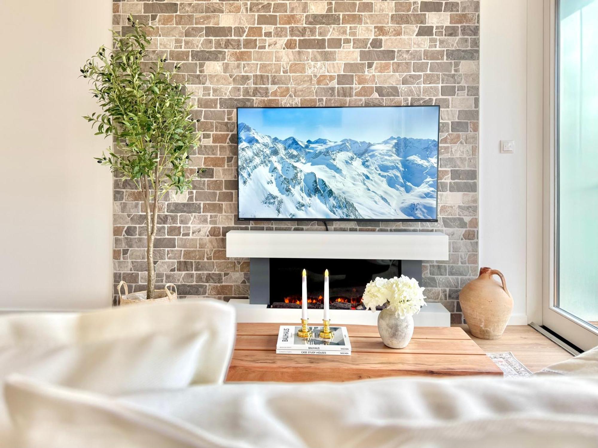 Flair Apartments Vorarlberg - Stilvolles Wohnen Nahe Bodensee & Alpen - Kueche, Balkon & Gratis Parkplatz Bregenz Ngoại thất bức ảnh